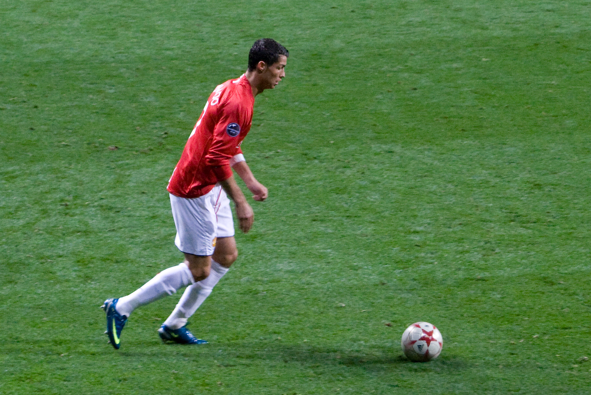 世界杯今日赛程：对阵、开赛时间与看点速读